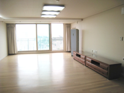 Hannam-dong Apartment (High-Rise)