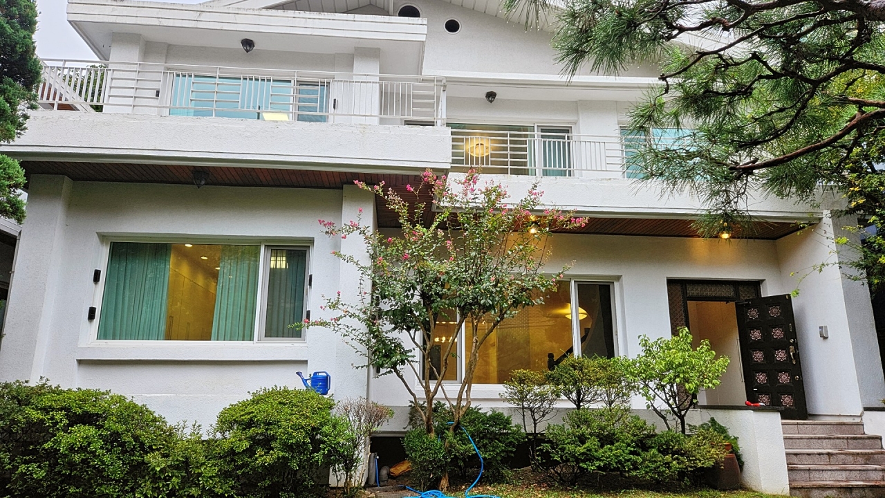 Yeonhui-dong Single House For Rent