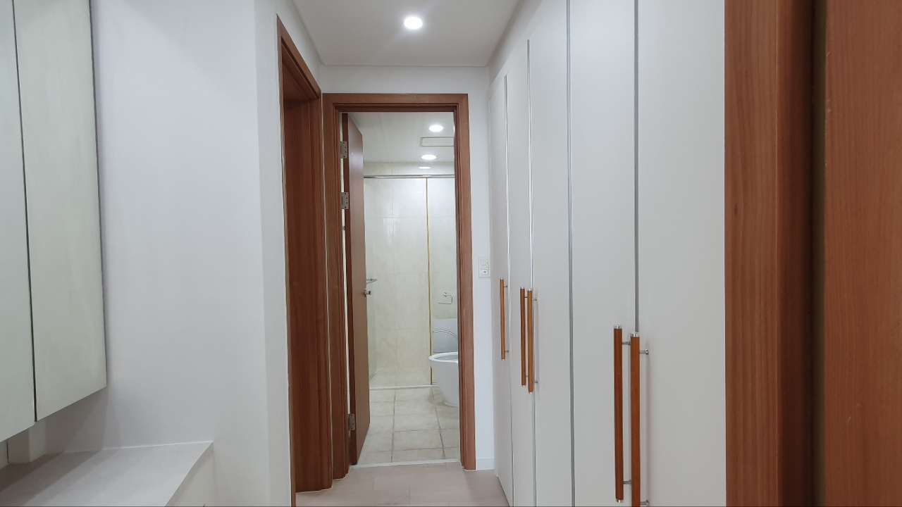 Hangangno 1(il)-ga Apartment For Rent