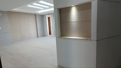 Hangangno 1(il)-ga Apartment (High-Rise)