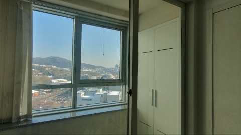 Hangangno 1(il)-ga Apartment (High-Rise)