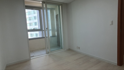 Hangangno 1(il)-ga Apartment (High-Rise)