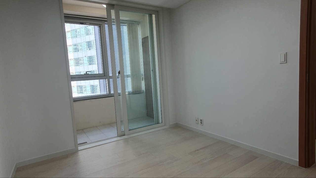 Hangangno 1(il)-ga Apartment For Rent