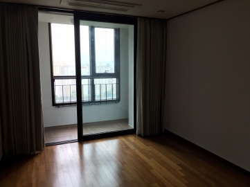 Hangangno 3(sam)-ga Apartment (High-Rise)