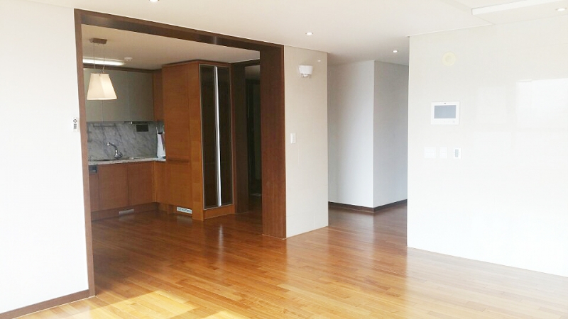 Banpo-dong Apartment For Rent