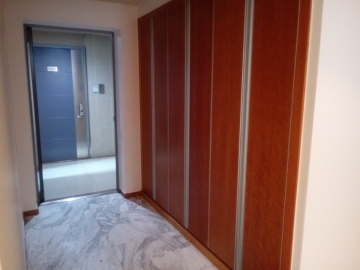 Hangangno 1(il)-ga Apartment (High-Rise)