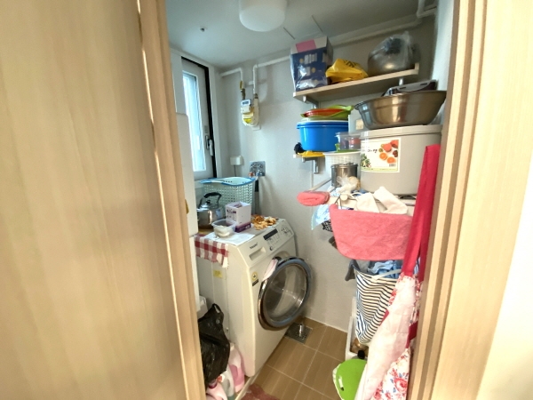 Yeomni-dong Apartment For Rent