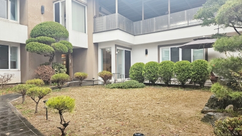 Yeonhui-dong Single House