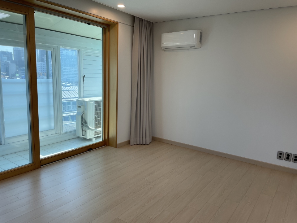  Gangnam-gu Villa For Rent