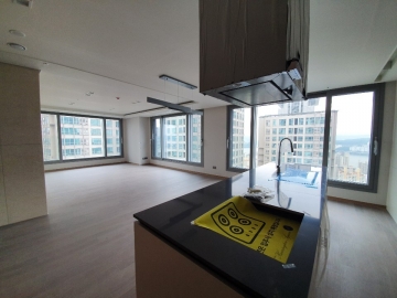 Hangangno 3(sam)-ga Apartment (High-Rise)