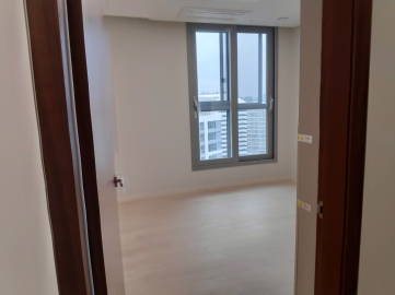 Hangangno 3(sam)-ga Apartment (High-Rise)