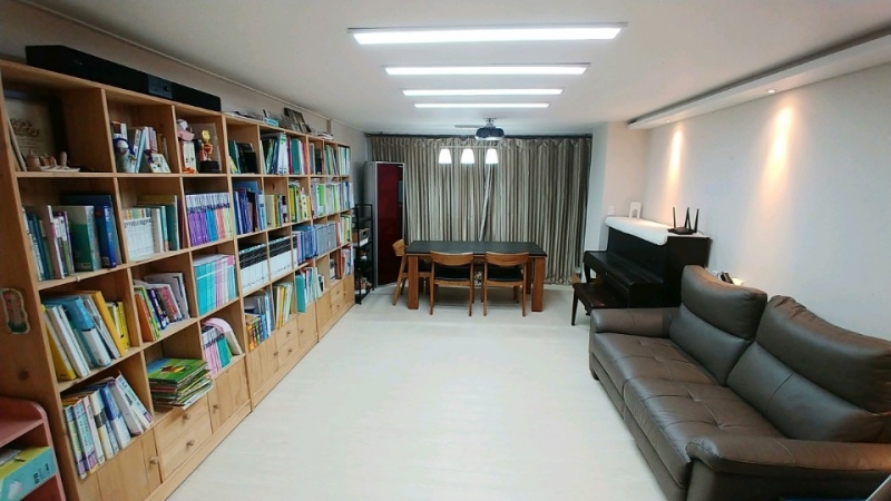 Sinjeong-dong Apartment For Rent