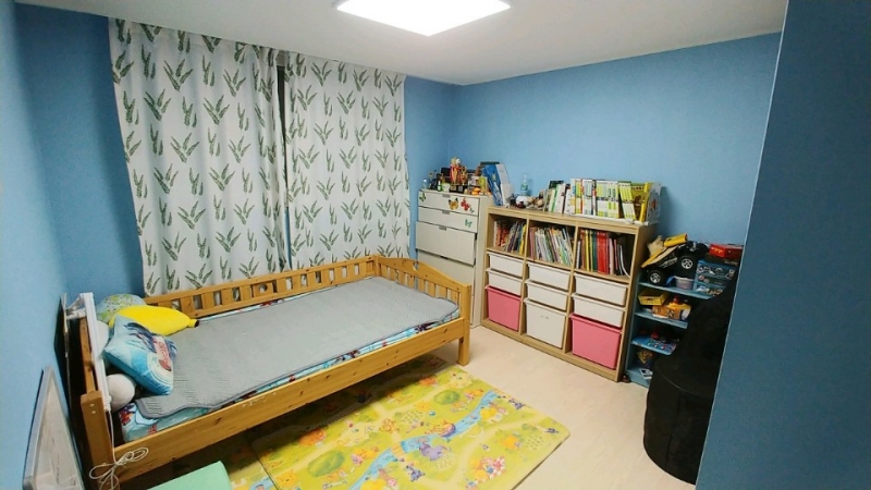 Sinjeong-dong Apartment For Rent