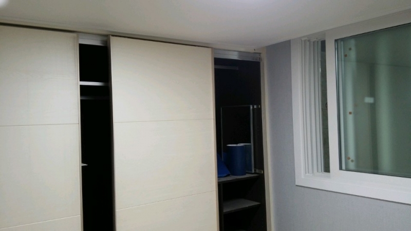 Sinjeong-dong Apartment For Rent