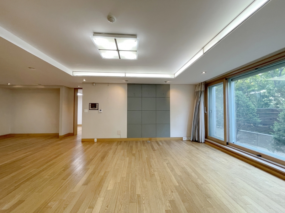 Yeoksam-dong Villa For Rent