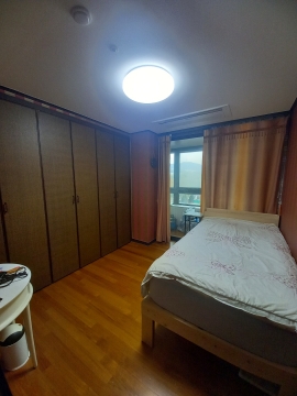 Hangangno 1(il)-ga Apartment (High-Rise)