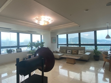 Hangangno 1(il)-ga Apartment (High-Rise)