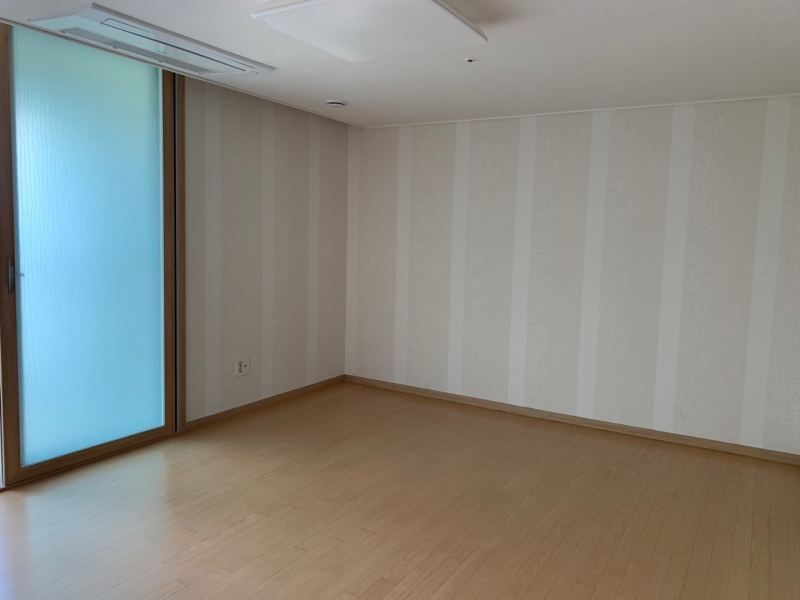 Ahyeon-dong Apartment For Rent