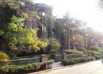 Seongbuk-dong Villa