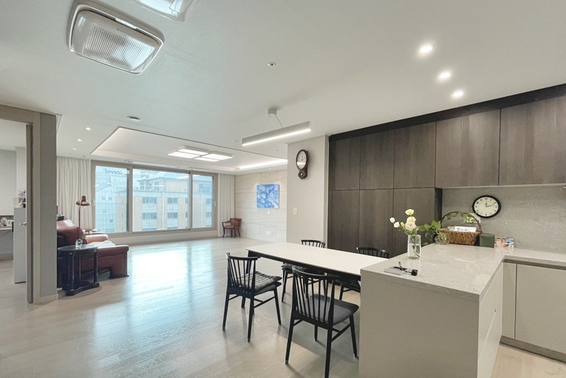 Bangbae-dong Apartment For JeonSe, Rent
