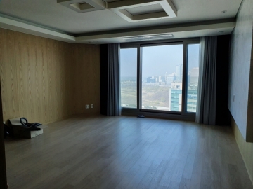 Hangangno 2(i)-ga Apartment (High-Rise)