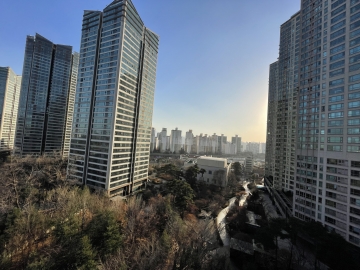 Hangangno 3(sam)-ga Apartment (High-Rise)