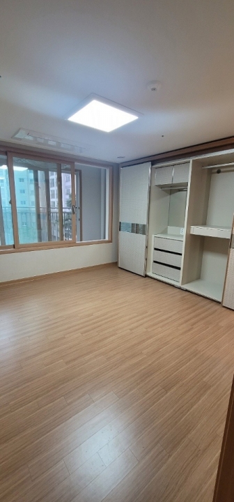 Ahyeon-dong Apartment For Rent