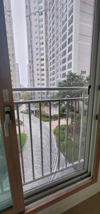 Ahyeon-dong Apartment For Rent