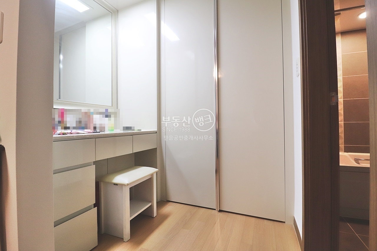 Heukseok-dong Apartment For Rent