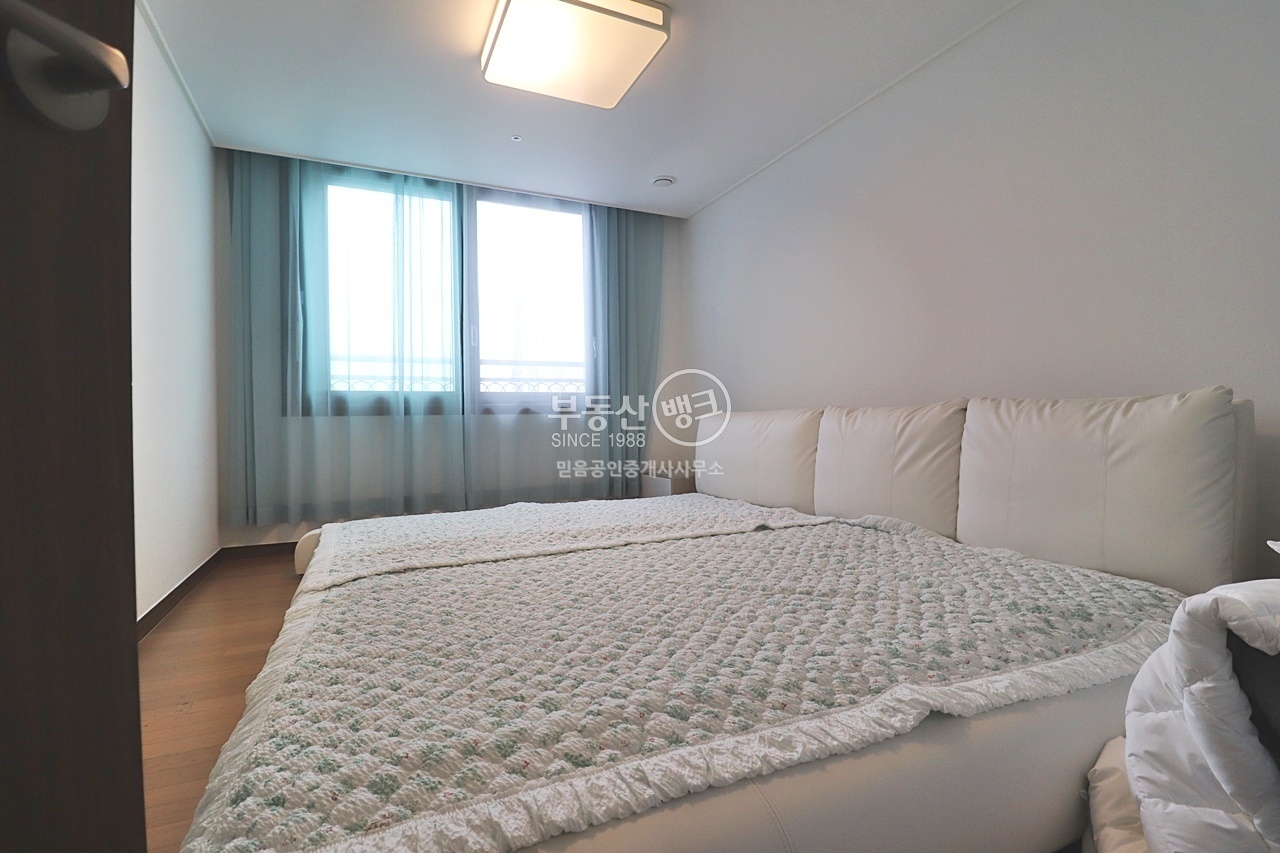 Heukseok-dong Apartment For Rent