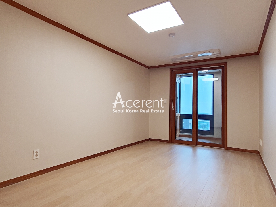 Seocho-dong Apartment For Rent