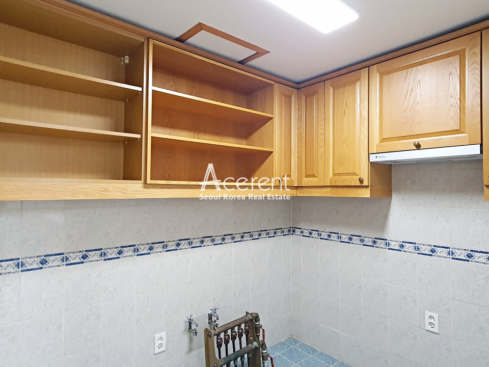 Seocho-dong Apartment For Rent