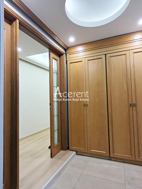 Seocho-dong Apartment For Rent