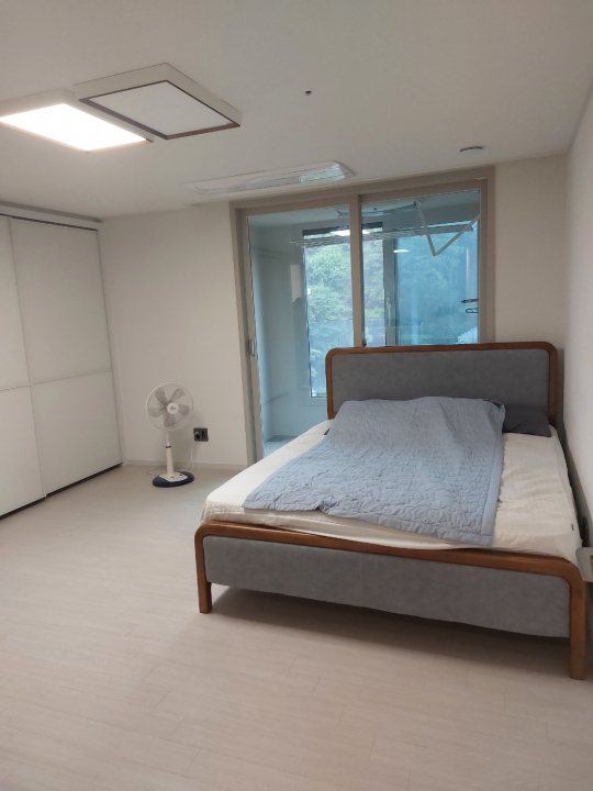 Heukseok-dong Apartment For Rent