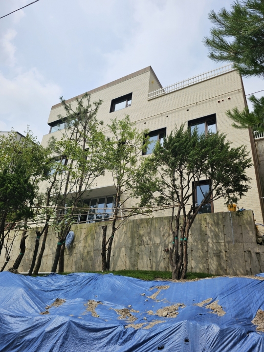 Pyeongchang-dong Single House For Sale, Rent