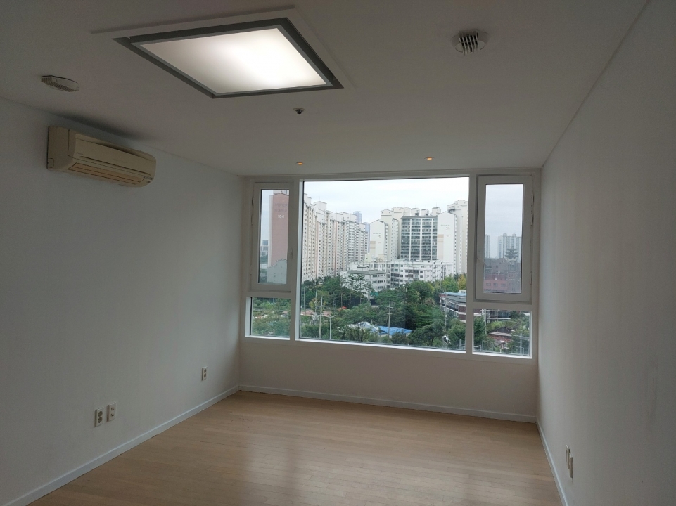 Hangangno 3(sam)-ga Apartment For Rent