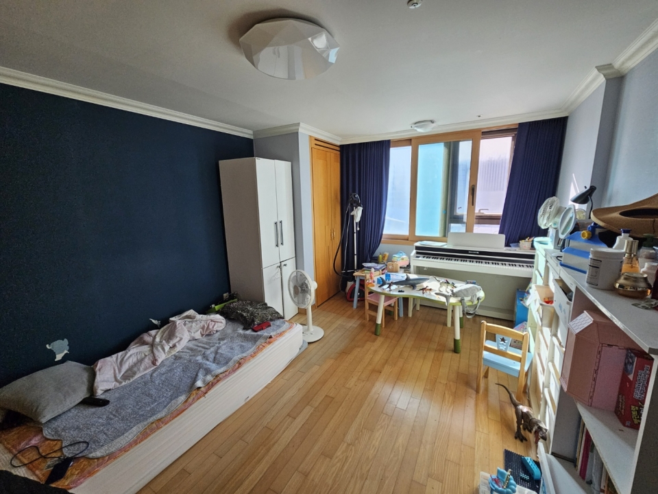 Seocho-dong Apartment For Rent