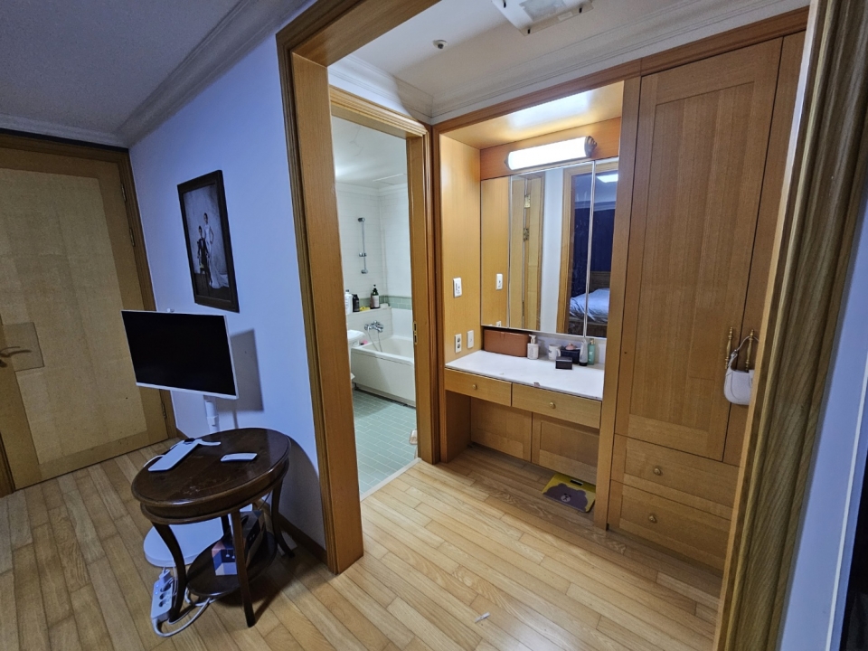 Seocho-dong Apartment For Rent