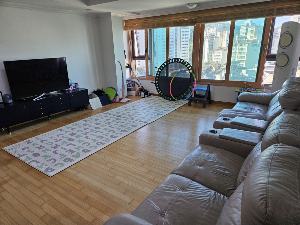 Seocho-dong Apartment For Rent