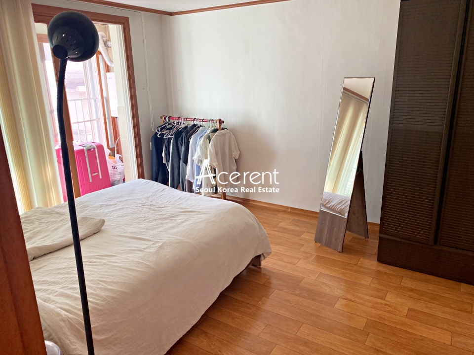 Changcheon-dong Villa For Rent