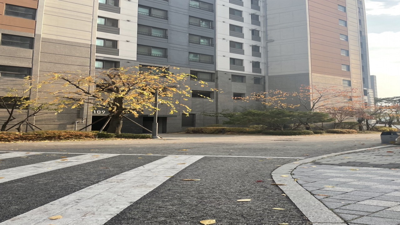 Yeomni-dong Apartment For Rent