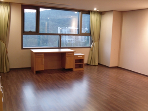 Hannam-dong Apartment (High-Rise)