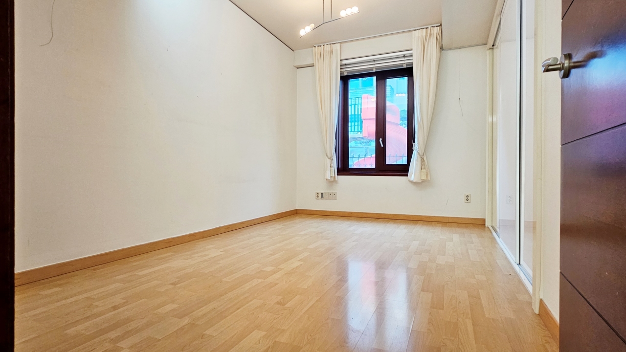 Itaewon-dong Villa For Sale, Rent