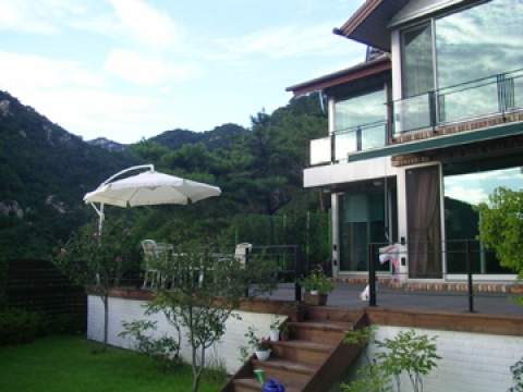 Pyeongchang-dong Villa